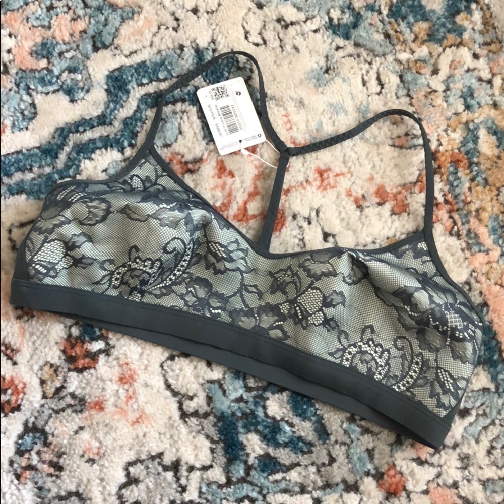 Lululemon Live in Lace Bralette